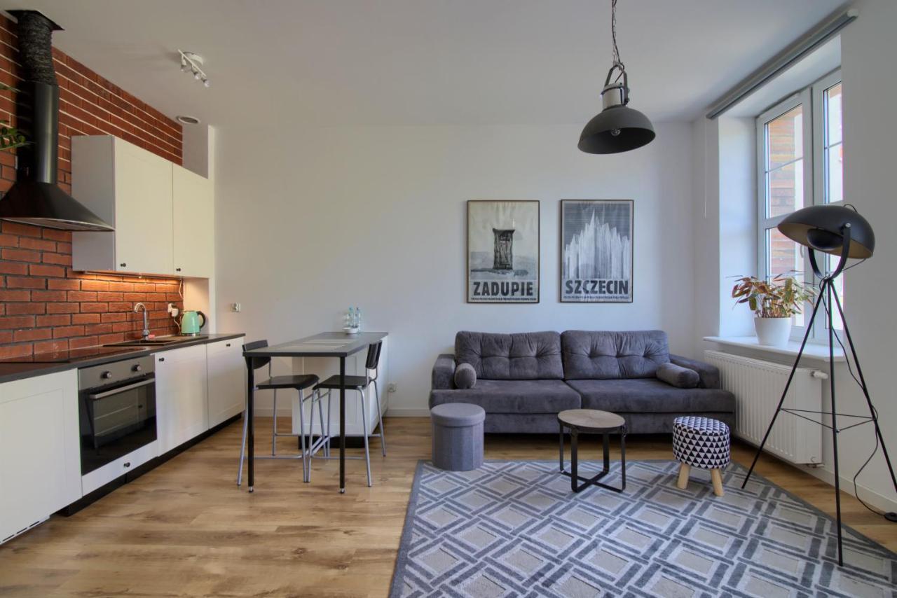 Apartments In - Janosika ชเตชชิน ภายนอก รูปภาพ