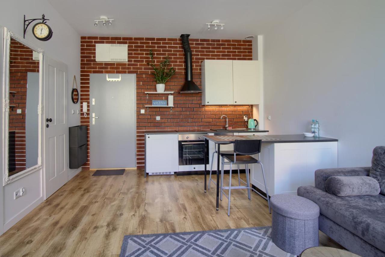 Apartments In - Janosika ชเตชชิน ภายนอก รูปภาพ