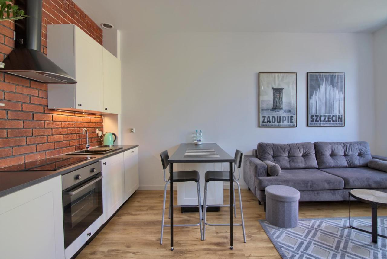 Apartments In - Janosika ชเตชชิน ภายนอก รูปภาพ