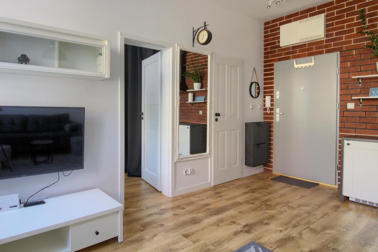 Apartments In - Janosika ชเตชชิน ภายนอก รูปภาพ